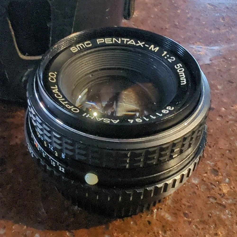 SMC PENTAX-M 1:2 50mm 3911194 ASAHI Optical Co. Lens with Vintage Leather Case